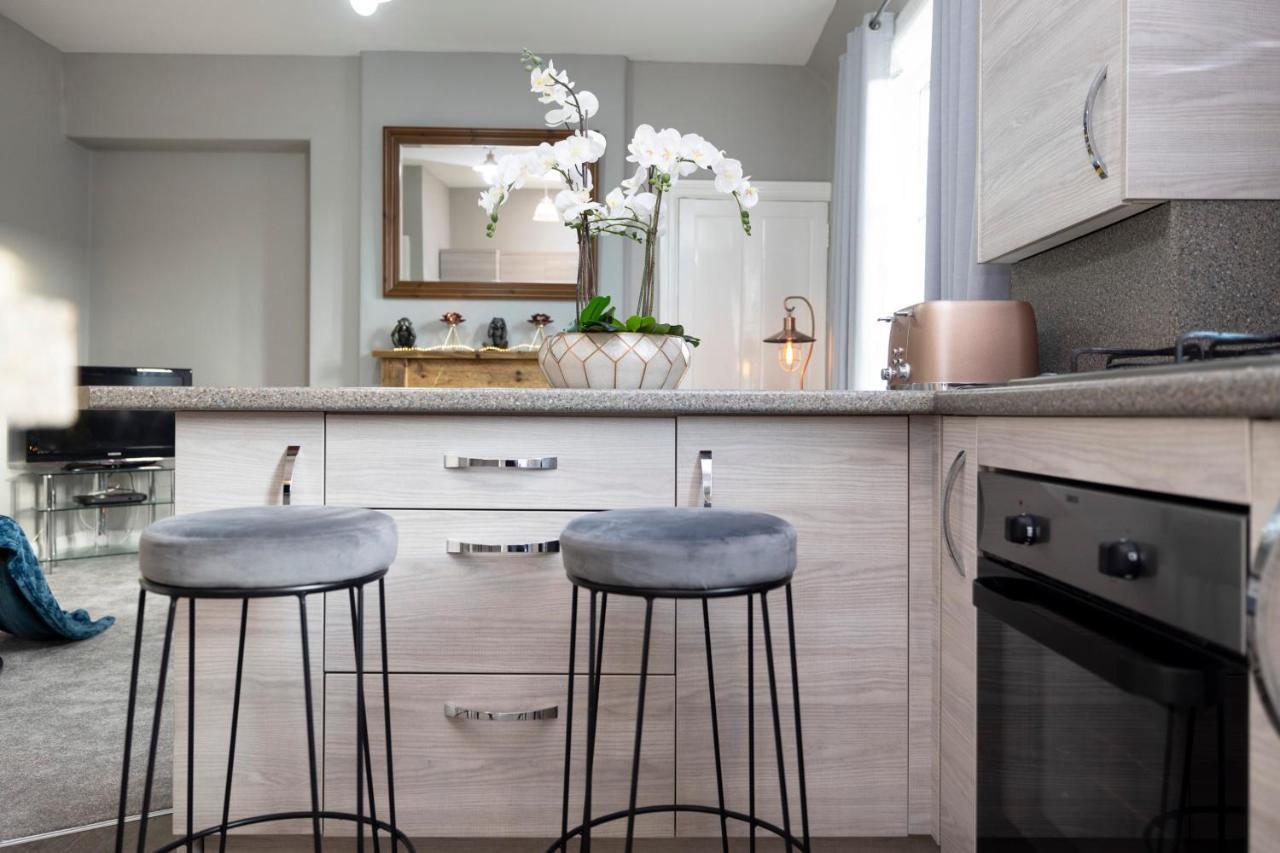 Stylish George Street Apartment Peebles Dış mekan fotoğraf