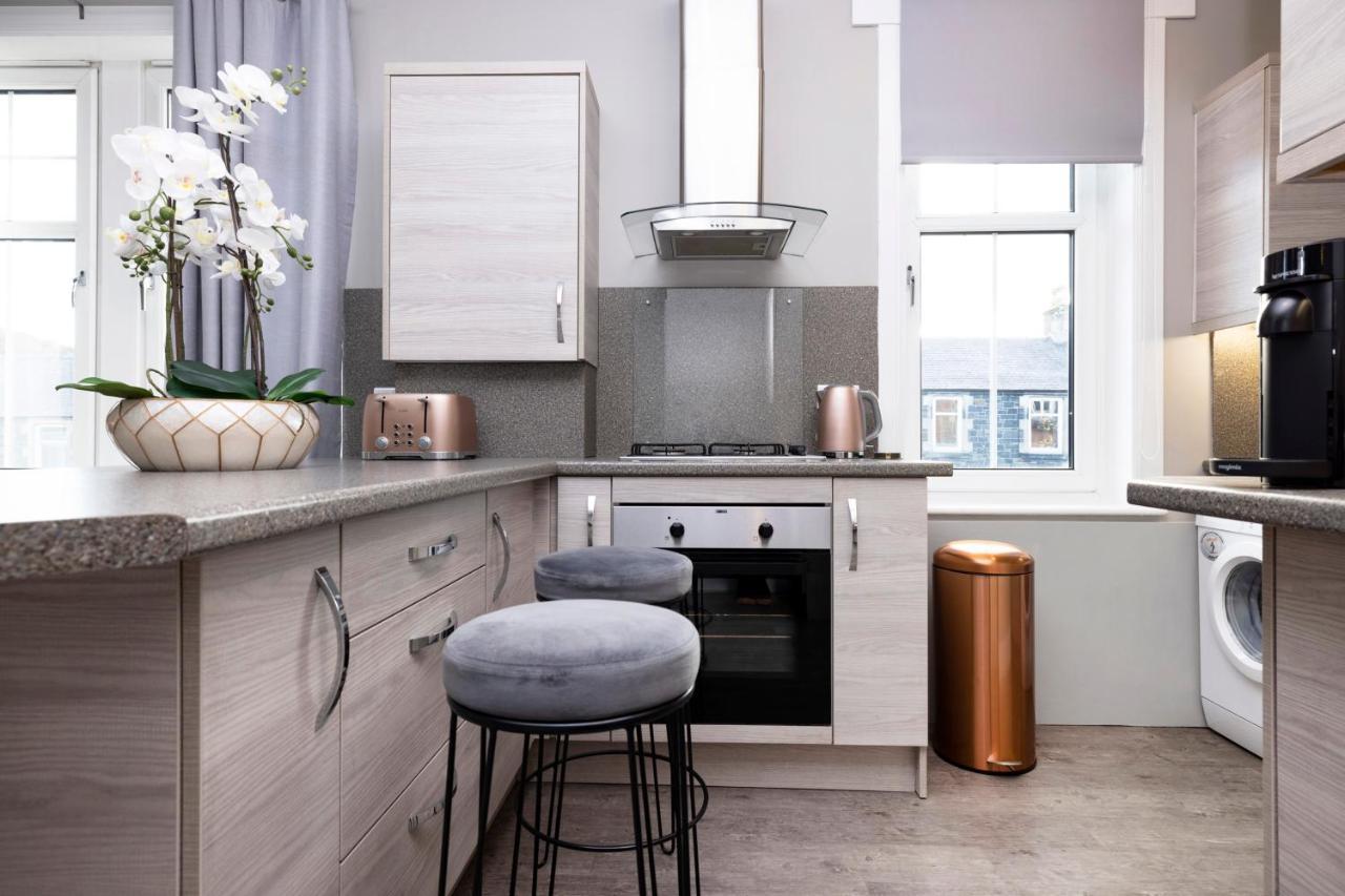 Stylish George Street Apartment Peebles Dış mekan fotoğraf